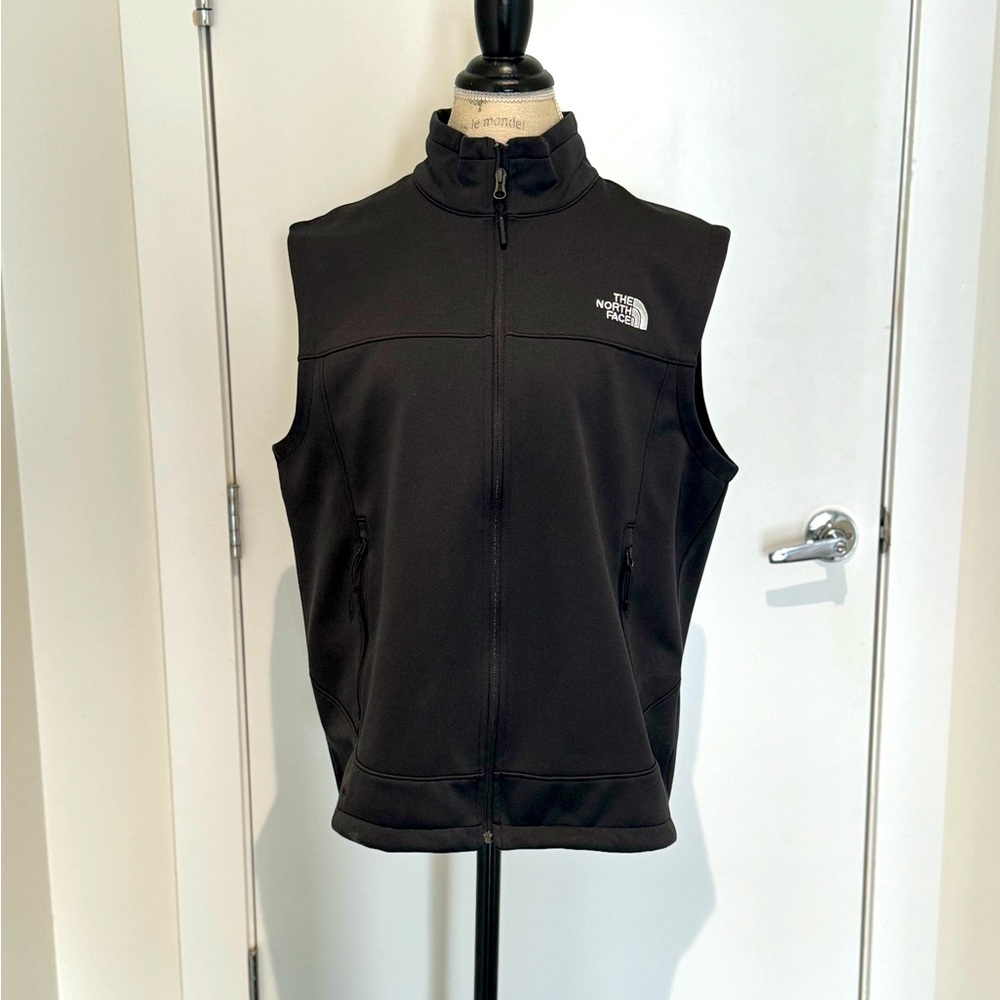 Men’s Lg The North Face vest